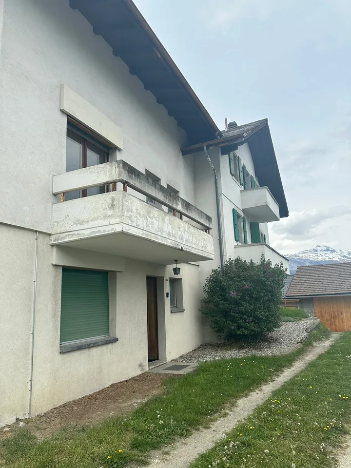 Spacious house to renovate in Haute-Nendaz