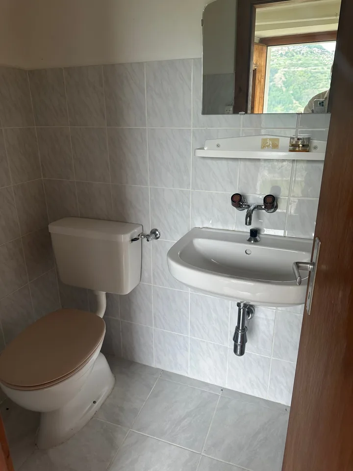 Spacious house to renovate in Haute-Nendaz – photo 9 of 16
