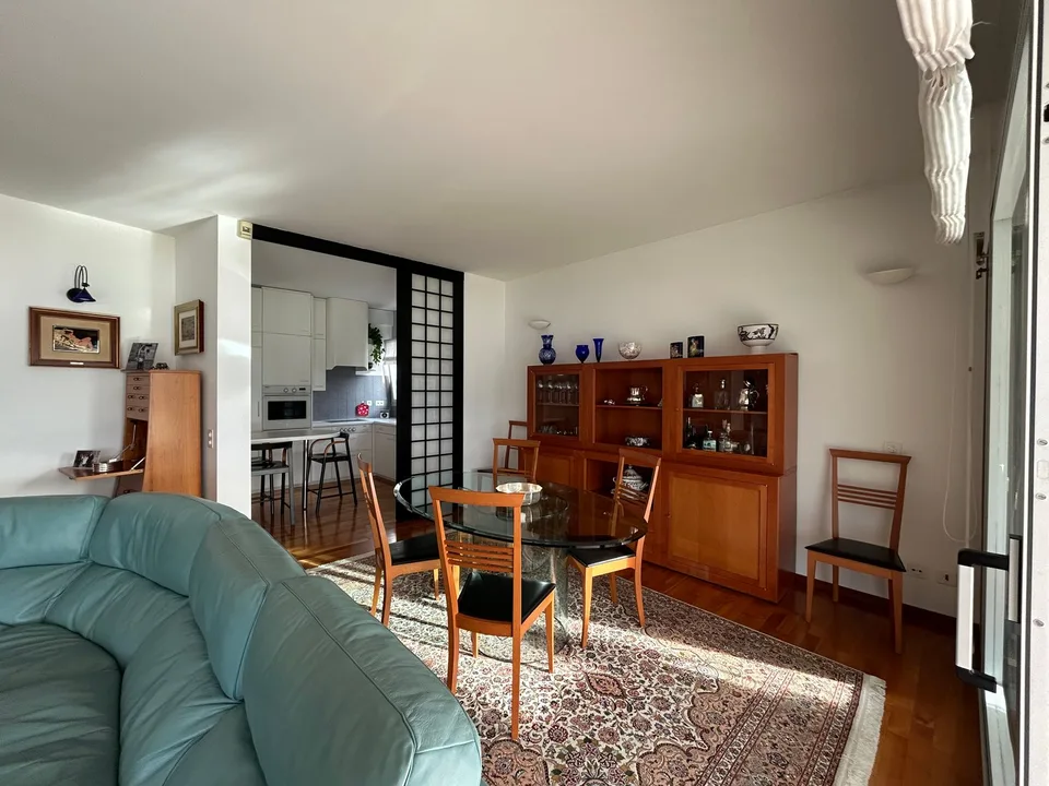 CASTAGNOLA - APPARTMENT AVEC VUE PANORAMIQUE SUR LE LAC À VENDRE