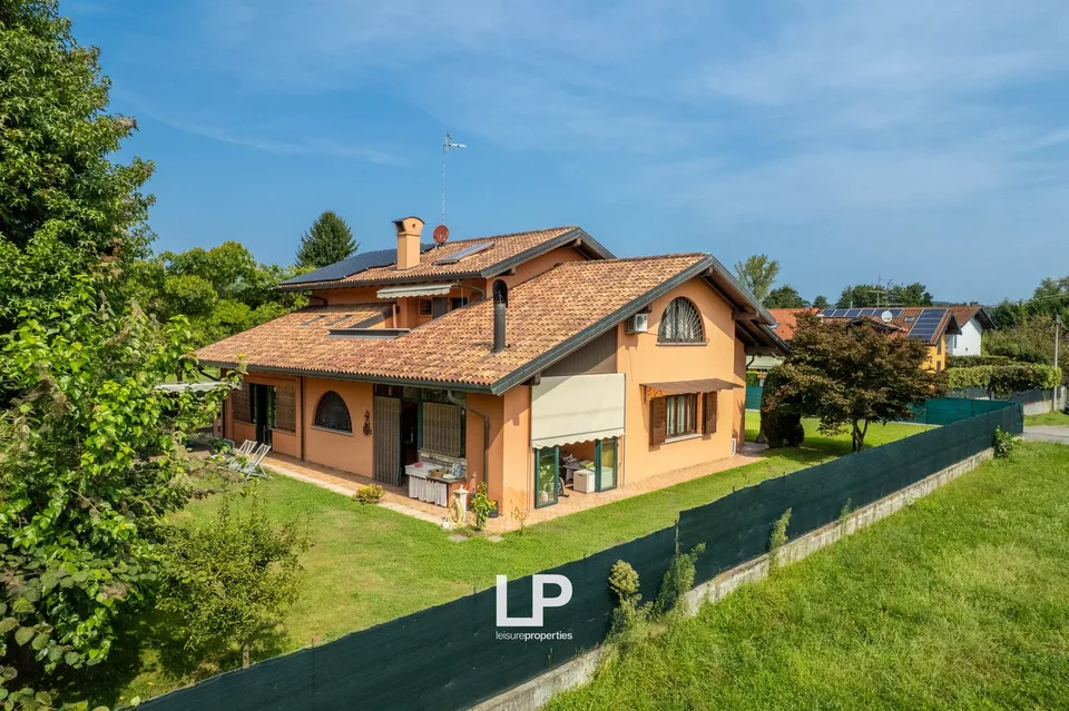 Villa Castelletto Ticino – photo 6 of 30
