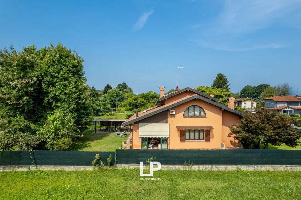 Villa Castelletto Ticino – photo 7 of 30