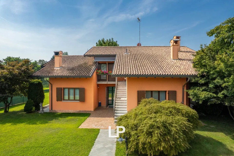 Villa Castelletto Ticino – photo 9 of 30