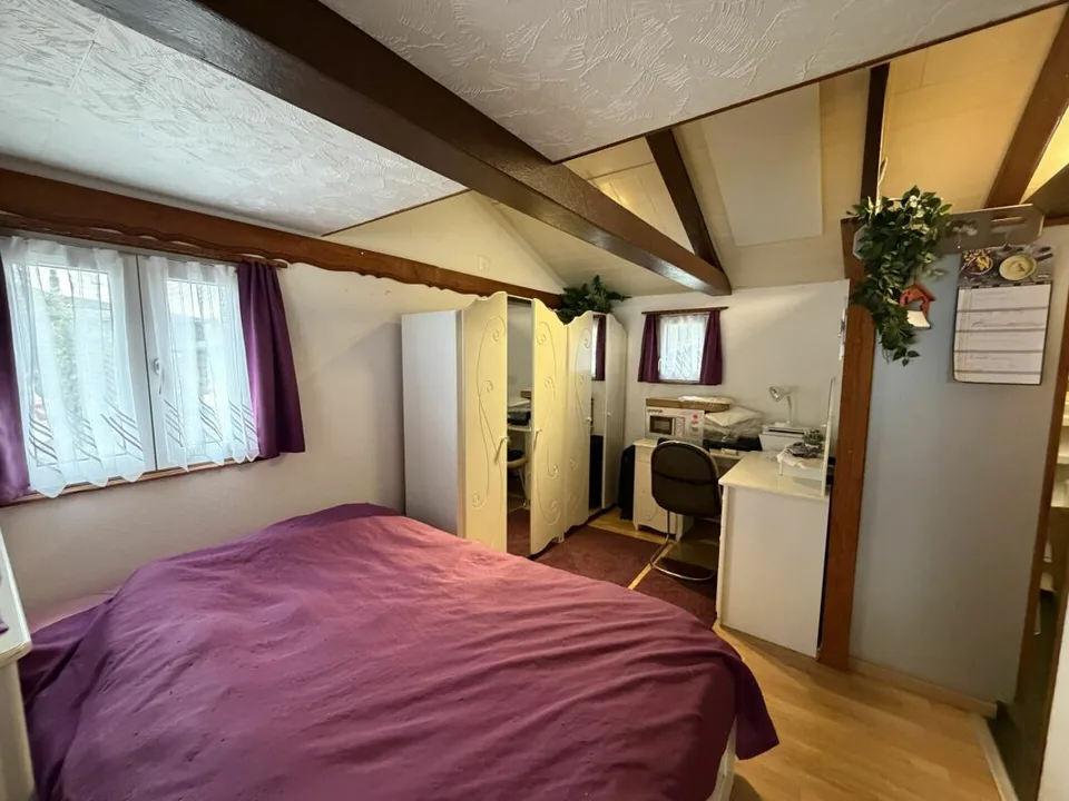 Zu verkaufen: Heimeliges Chalet im Grünen – Foto 7 von 12
