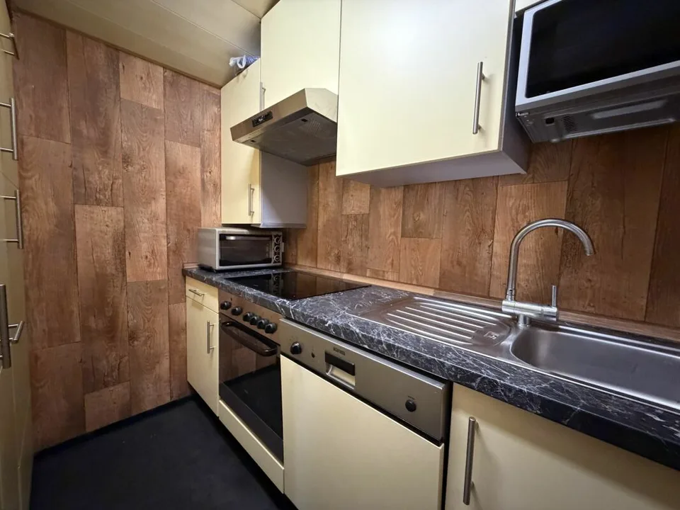 Zu verkaufen: Heimeliges Chalet im Grünen – Foto 6 von 12