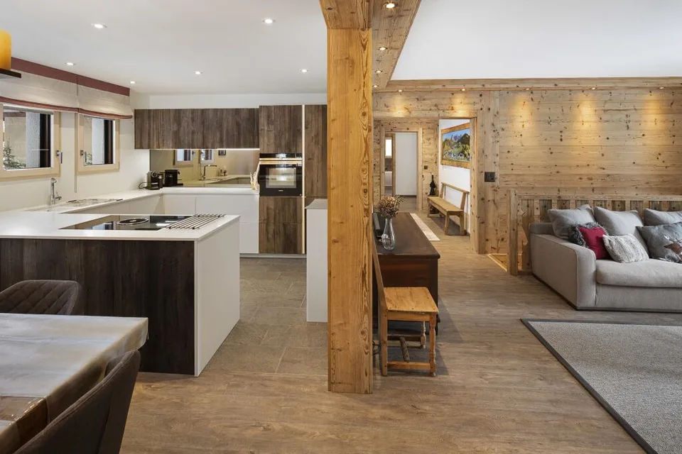Appartement duplex de standing rénové – Rte de Tsarbouye, Crans-Montana