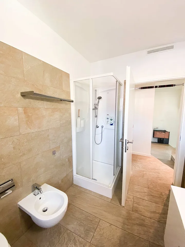 Appartement moderne 4.5 pièces avec balcon et garage à Bellinzona – photo 16 sur 25