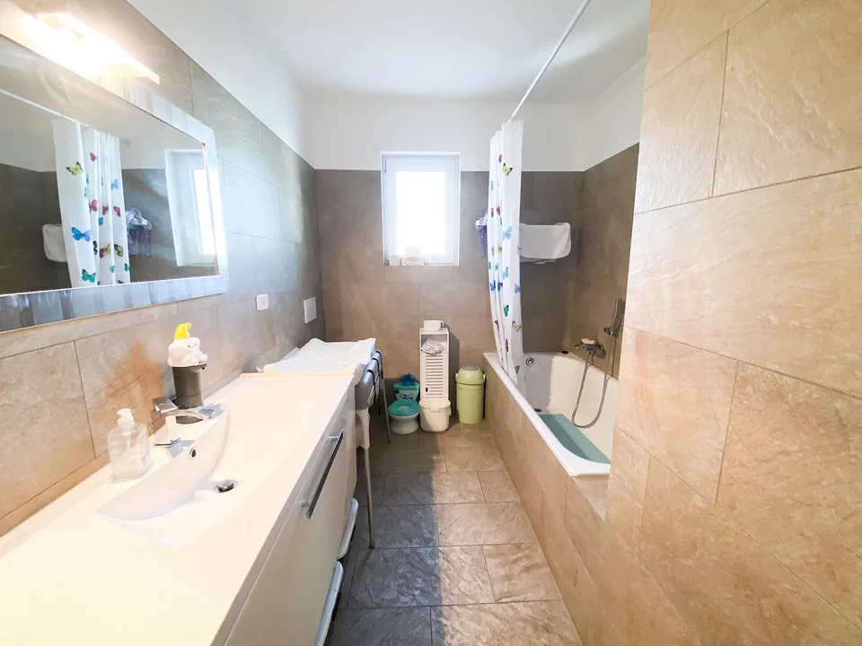 Appartement moderne 4.5 pièces avec balcon et garage à Bellinzona – photo 17 sur 25