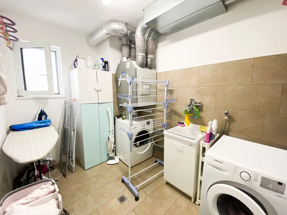 Appartement moderne 4.5 pièces avec balcon et garage à Bellinzona – photo 19 sur 25