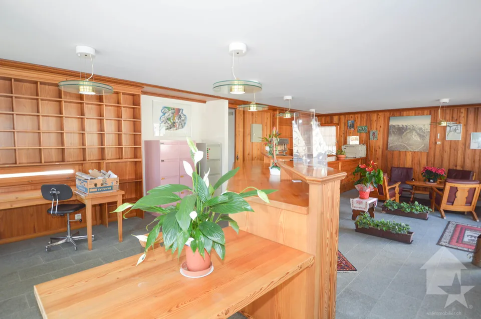 Commercial premises, top location