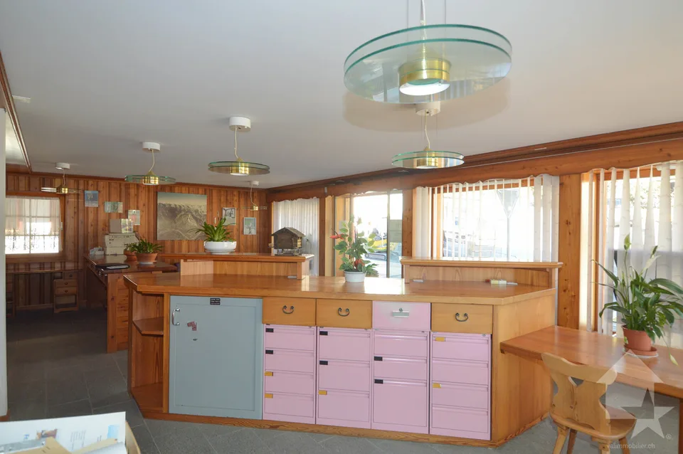 Commercial premises, top location