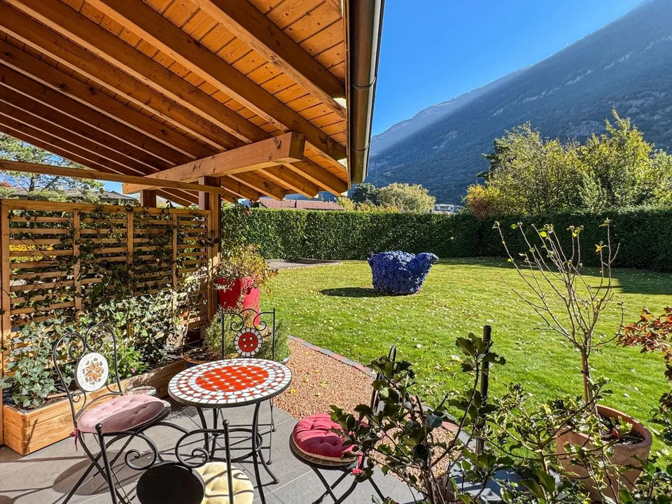 Villa mit Charme und schönem Außenbereich – Foto 10 von 13