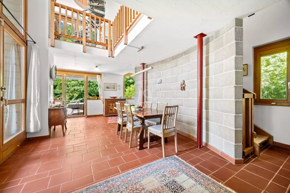 Schönes Familienhaus mit Pool in der Nähe von Rolle