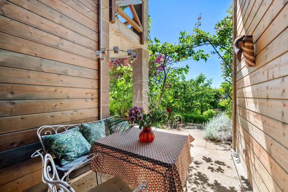 Schönes Familienhaus mit Pool in der Nähe von Rolle