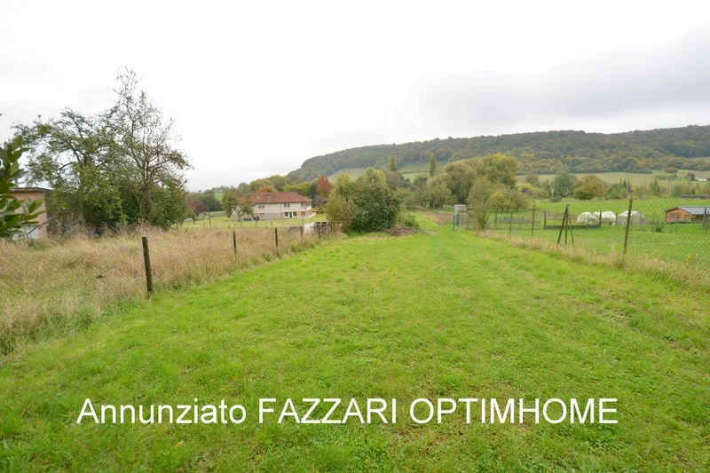 In vendita in esclusiva, casa di villaggio di 111 m² abitabile con annessi e grande granaio di 106 m²