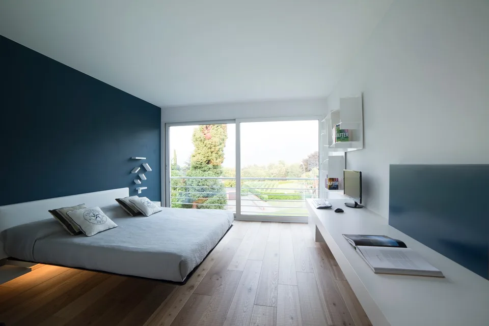 Prächtiges Dachgeschoss mit 4,5 Zimmern und Aussicht sowie 1 separates Einzelzimmer - Collina d'Oro – Foto 7 von 13