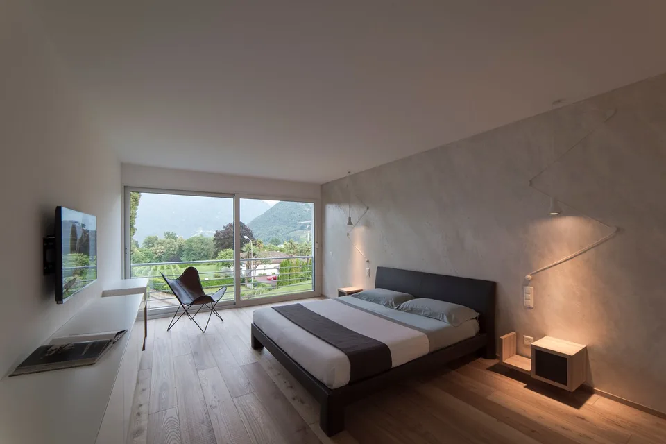 Prächtiges Dachgeschoss mit 4,5 Zimmern und Aussicht sowie 1 separates Einzelzimmer - Collina d'Oro – Foto 11 von 13
