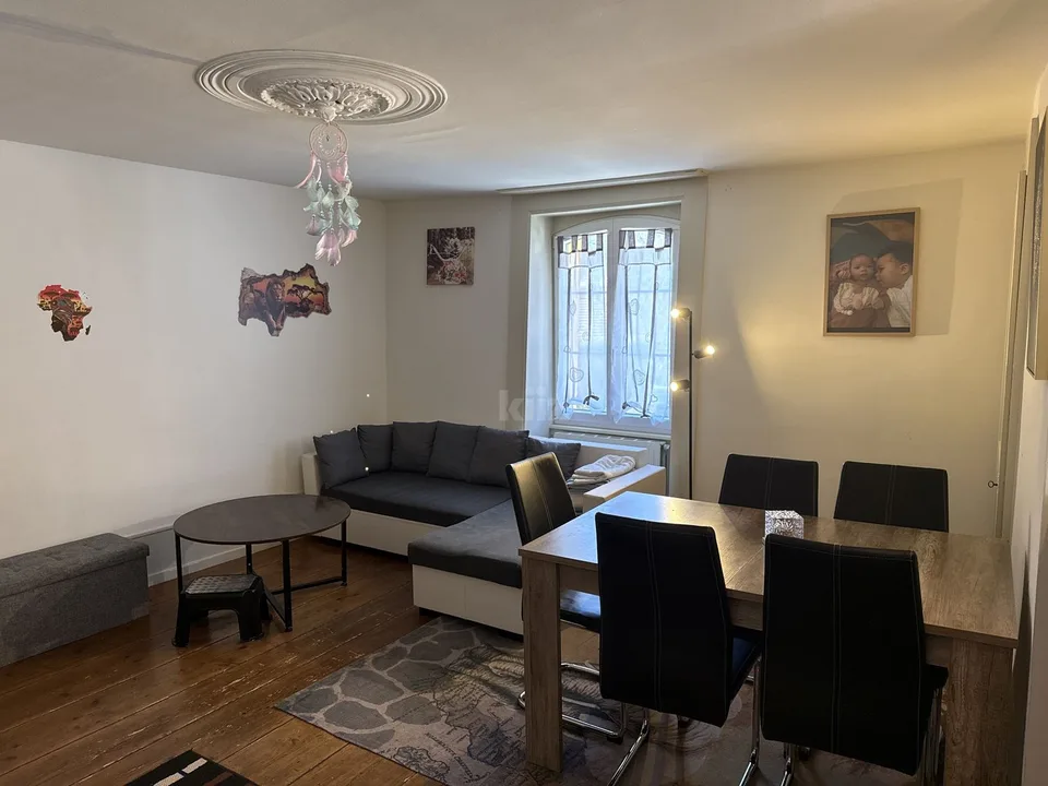 Charmanter Zwei-Familien-Haus
