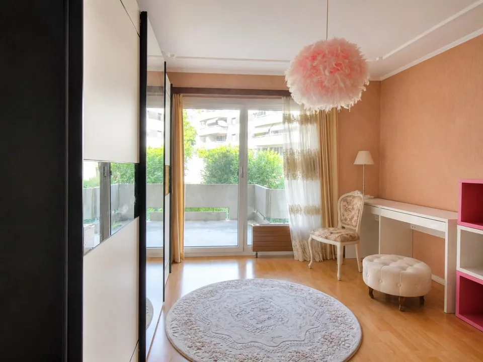 Charmante 5,5-Zimmer-Wohnung in Sierre – Foto 8 von 13
