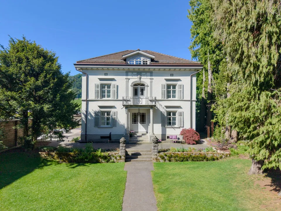 Wunderschöne Toggenburger Stadt-Villa in Ebnat-Kappel
