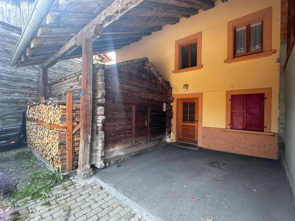 Haus im Dorf 5,5 Zimmer in Levron