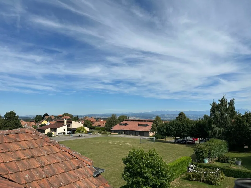 Appartamento duplex di 5 locali con balcone e posti auto interni ed esterni – foto 21 di 23
