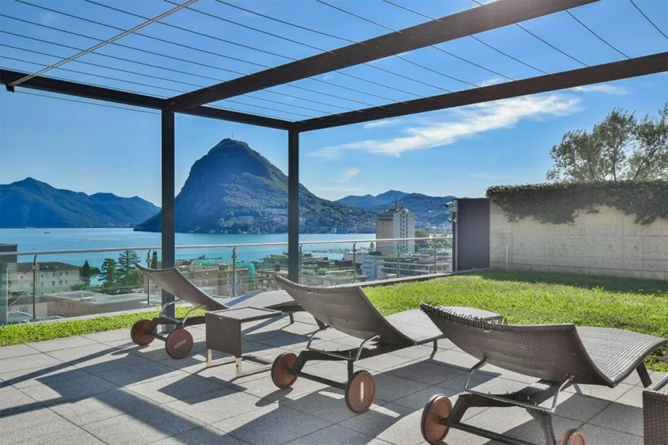 Luxuriöses Penthouse mit Dachterrasse und herrlichem Blick
