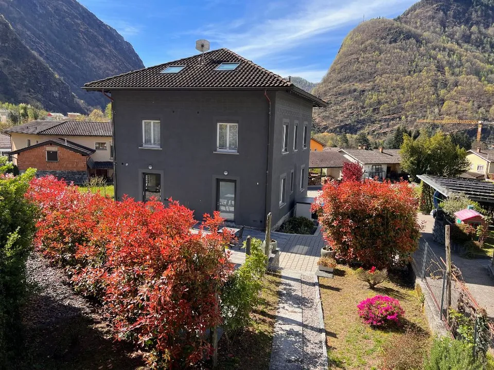 VENDESI IN CENTRO A GORDEVIO - B&B STORICO COMPLETAMENTE RISTRUTTURATO