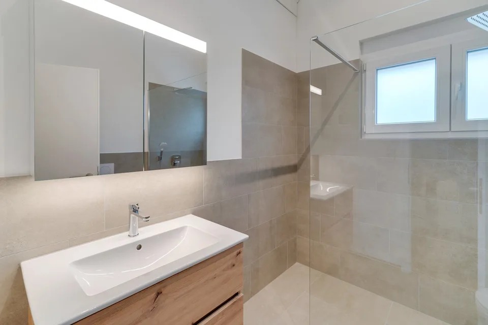 Erstbezug: 5.5-Zimmer-Neubau auf 150m2