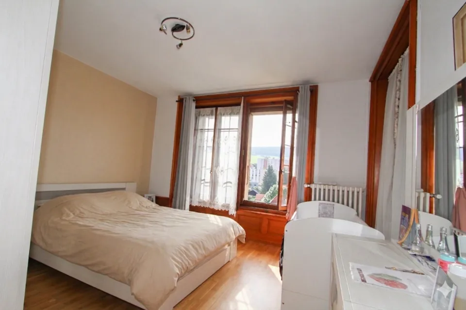 9 Zimmer Einfamilienhaus in Le Locle – Foto 9 von 21