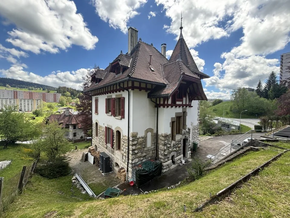 9 Zimmer Einfamilienhaus in Le Locle – Foto 19 von 21