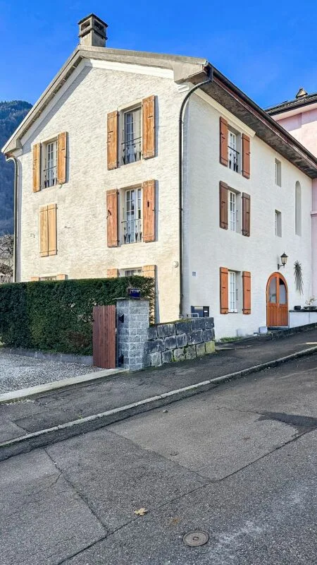 Spacious 5.5-room house with garden in Vouvry