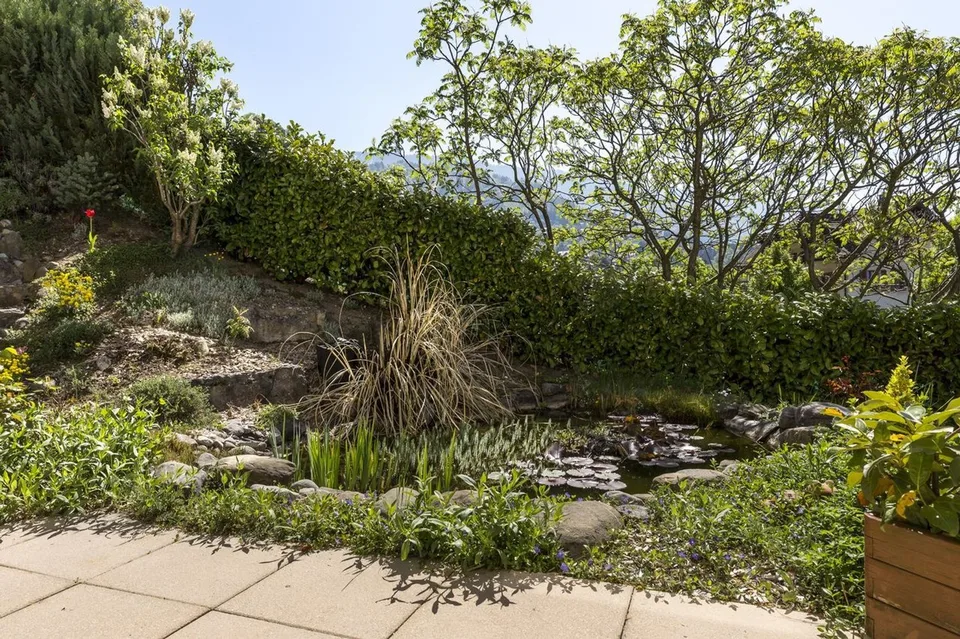 Schöne Villa mit einem Pool, der einen außergewöhnlichen Panoramablick bietet – Foto 13 von 13