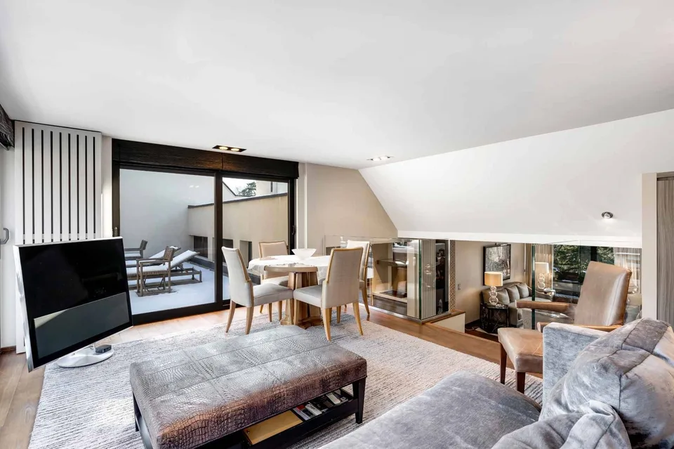 Attico di 5 locali con terrazze di 56 m²