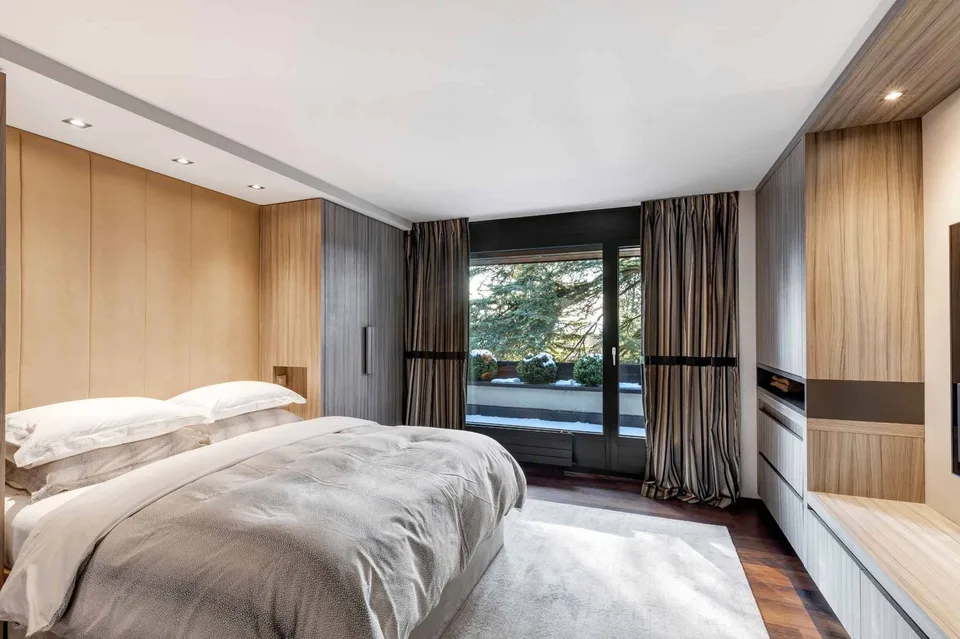 5-room penthouse with 56 m² terraces – photo 6 of 8