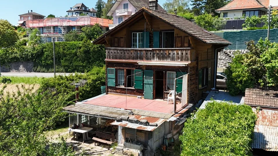 Hübsches 4-5-Zimmer-Chalet mit Blick auf den See und die Dents-du-Midi