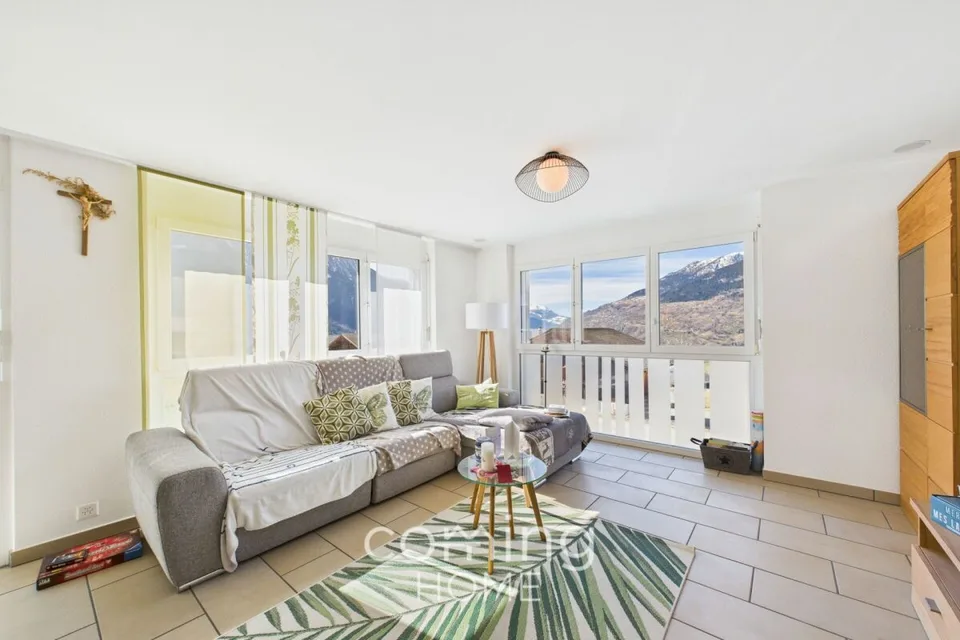 Elegante appartamento giardino di 5,5 locali con serra e vista montagna a Ried-Brig
