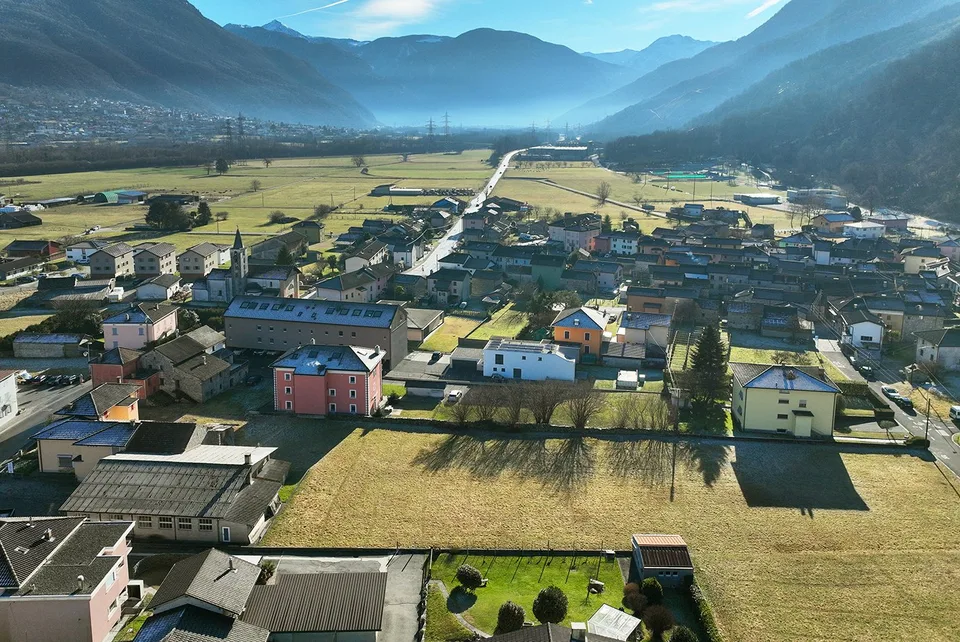 Building land with great potential!