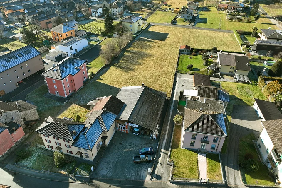 Building land with great potential!