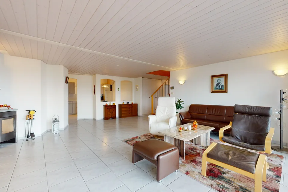 Dachwohnung mit fantastischer Bergsicht – Foto 18 von 22