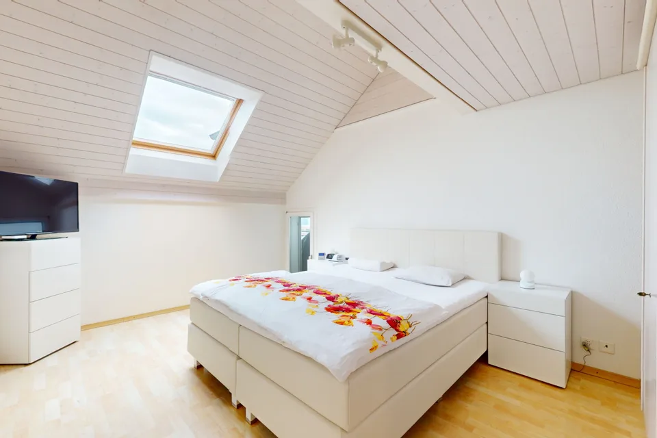 Dachwohnung mit fantastischer Bergsicht – Foto 20 von 22