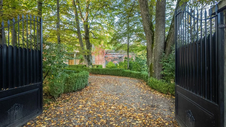 Magnifica villa toscana di 14 locali a Versoix