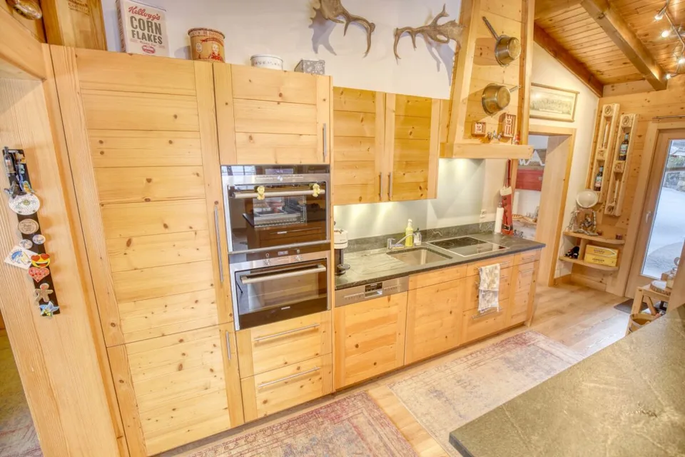Chalet di carattere con 2 annessi e un grande terreno a Haute-Nendaz! – foto 12 di 29