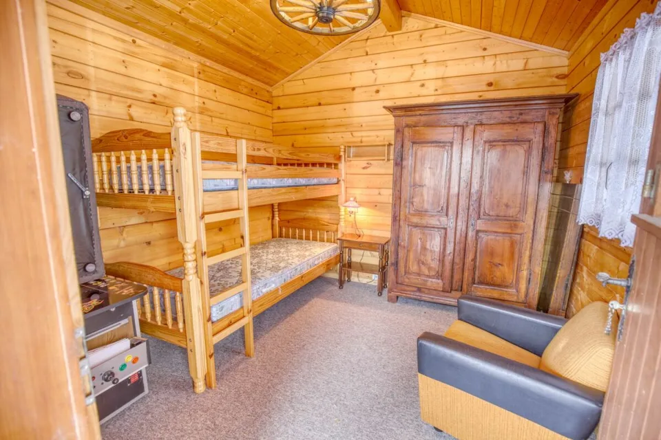 Chalet di carattere con 2 annessi e un grande terreno a Haute-Nendaz! – foto 27 di 29