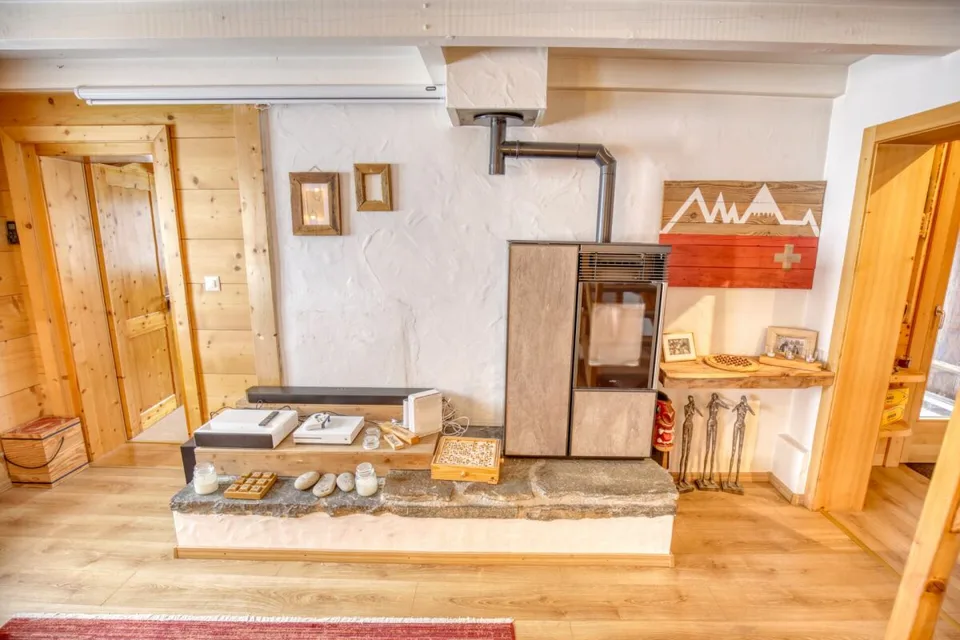 Chalet mit Charakter und 2 Anbauten sowie einem großen Grundstück in Haute-Nendaz!