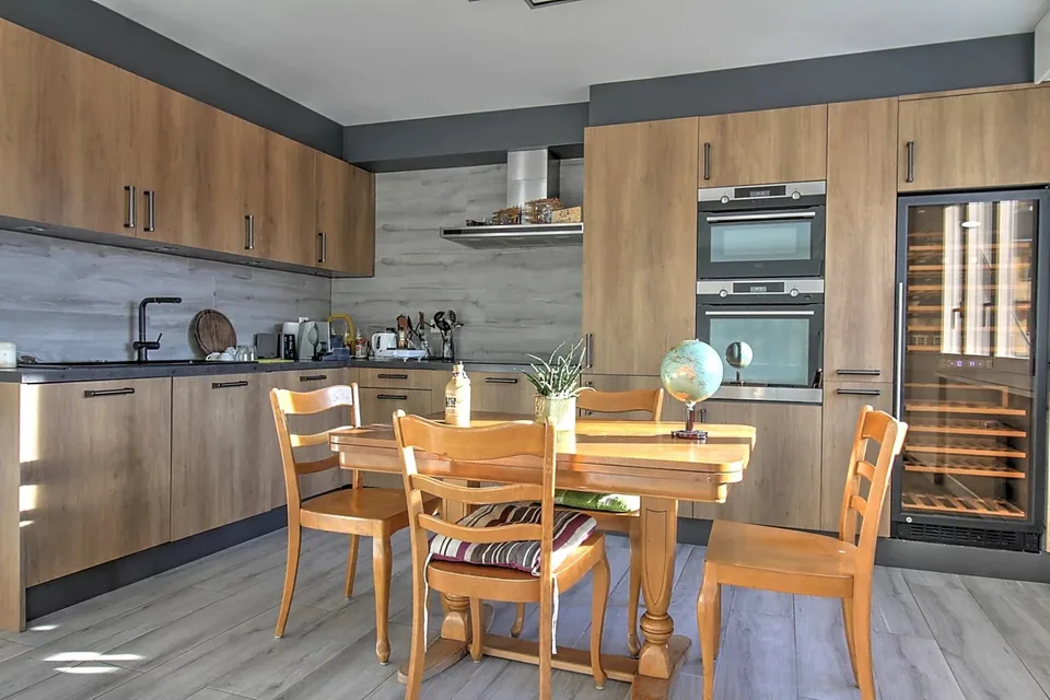 Situation optimale pour cet appartement 4.5 pièces