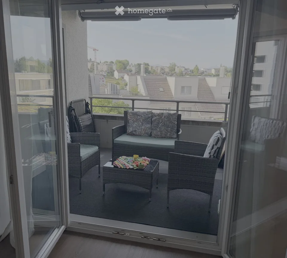 Appartement de 4,5 pièces rénové au pied de l'Ölberg