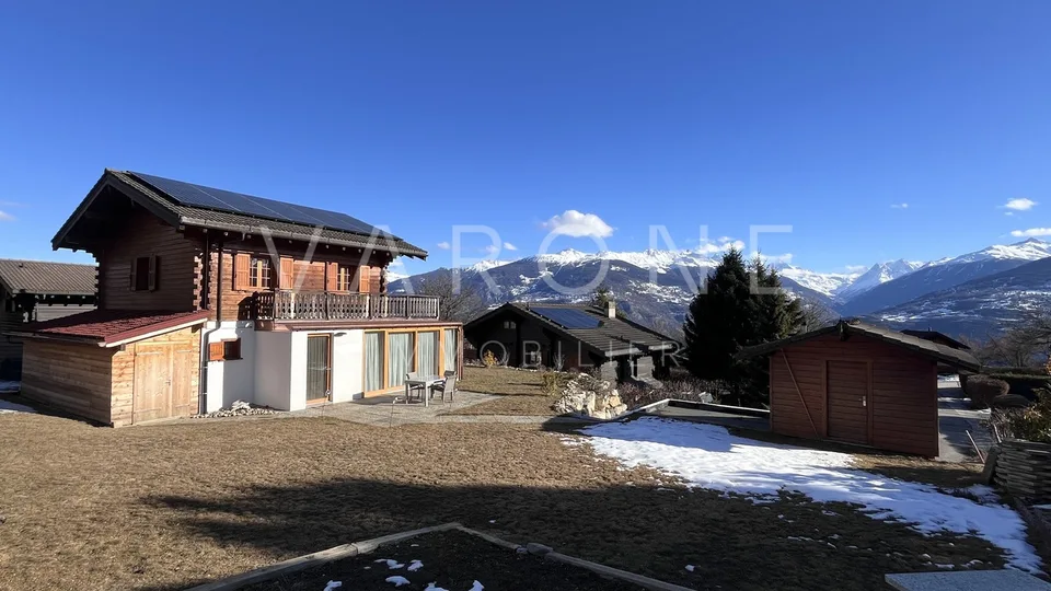 Geräumiges renoviertes und erweitertes Chalet mit 4.5 Zimmern
