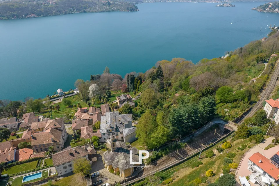 Villa a Orta San Giulio