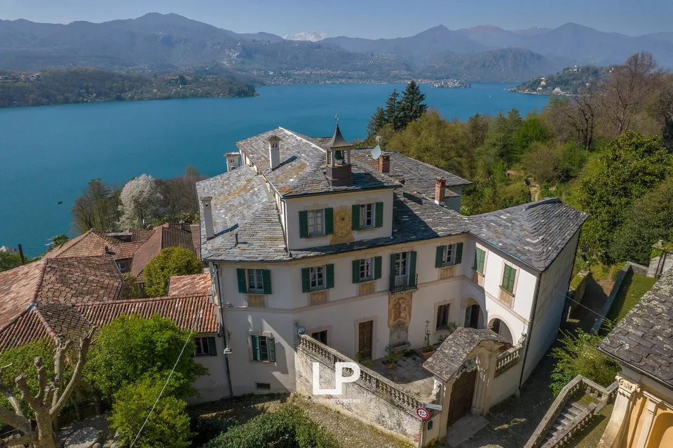 Villa in Orta San Giulio