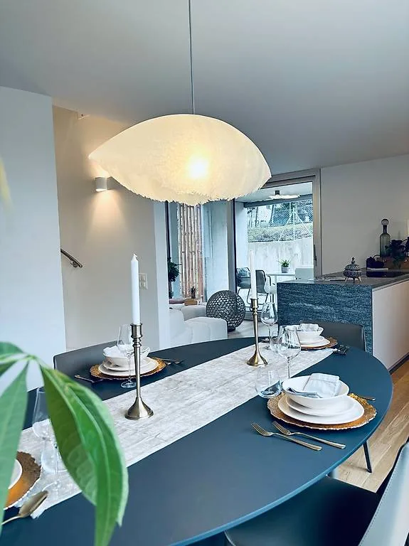 STIL, HARMONIE UND ARCHITEKTUR: EXKLUSIVE VILLEN ZUM VERKAUF